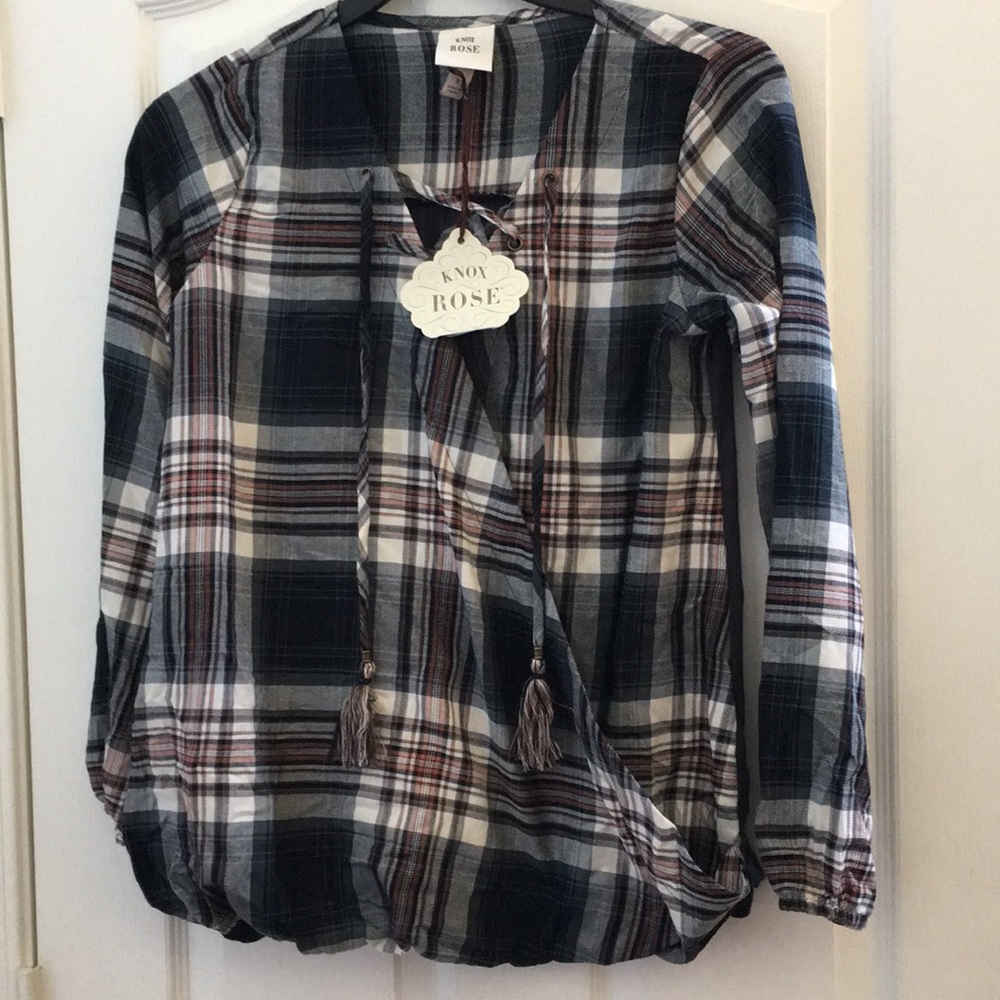 FINAL MARKDOWN NWT ladies Knox rose top small